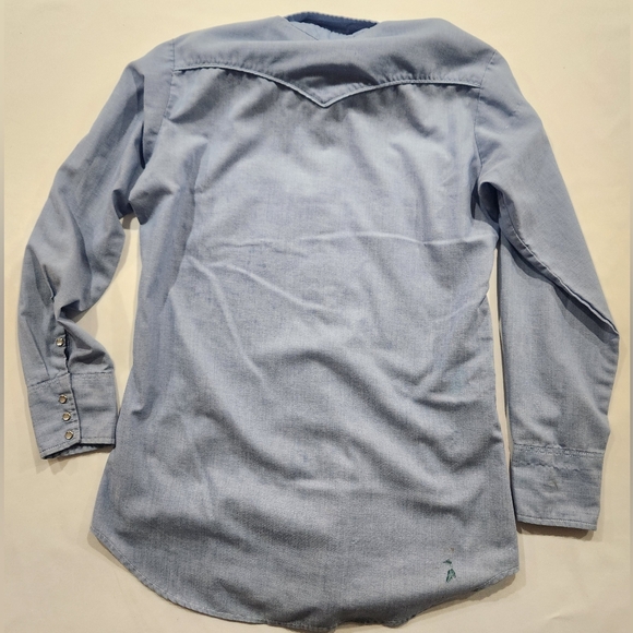 MWG Apparel Corp | Blue Chambray Western Cowboy Shirt - Pro Rodeo Canada - Picture 14 of 15